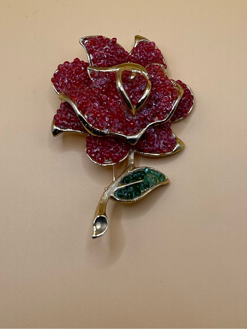 Red Rose Crystal Brooch with Green Leaf - Elegant Floral Pin